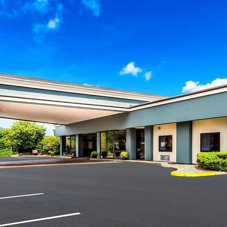 Quality Inn Oneonta Cooperstown Area Exterior photo