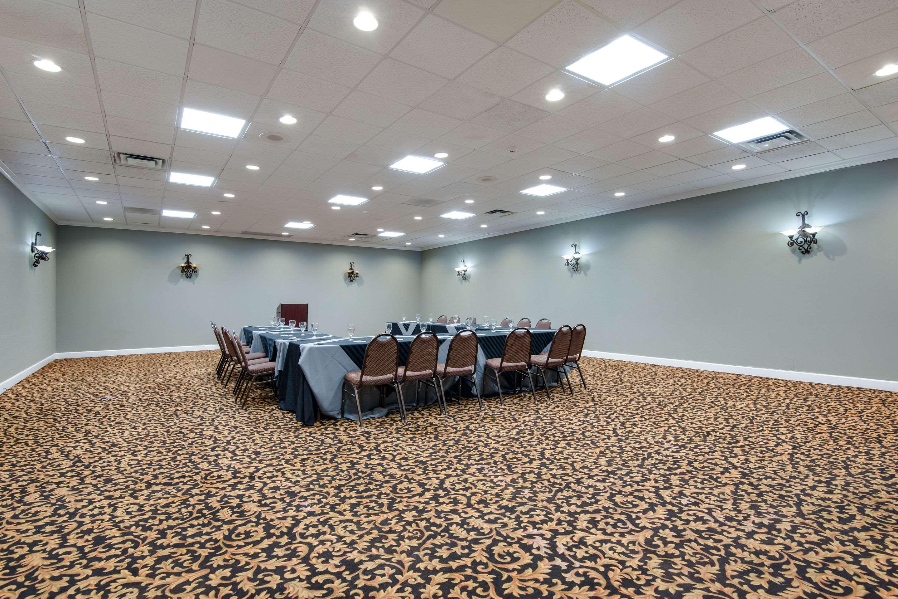 Quality Inn Oneonta Cooperstown Area Exterior photo