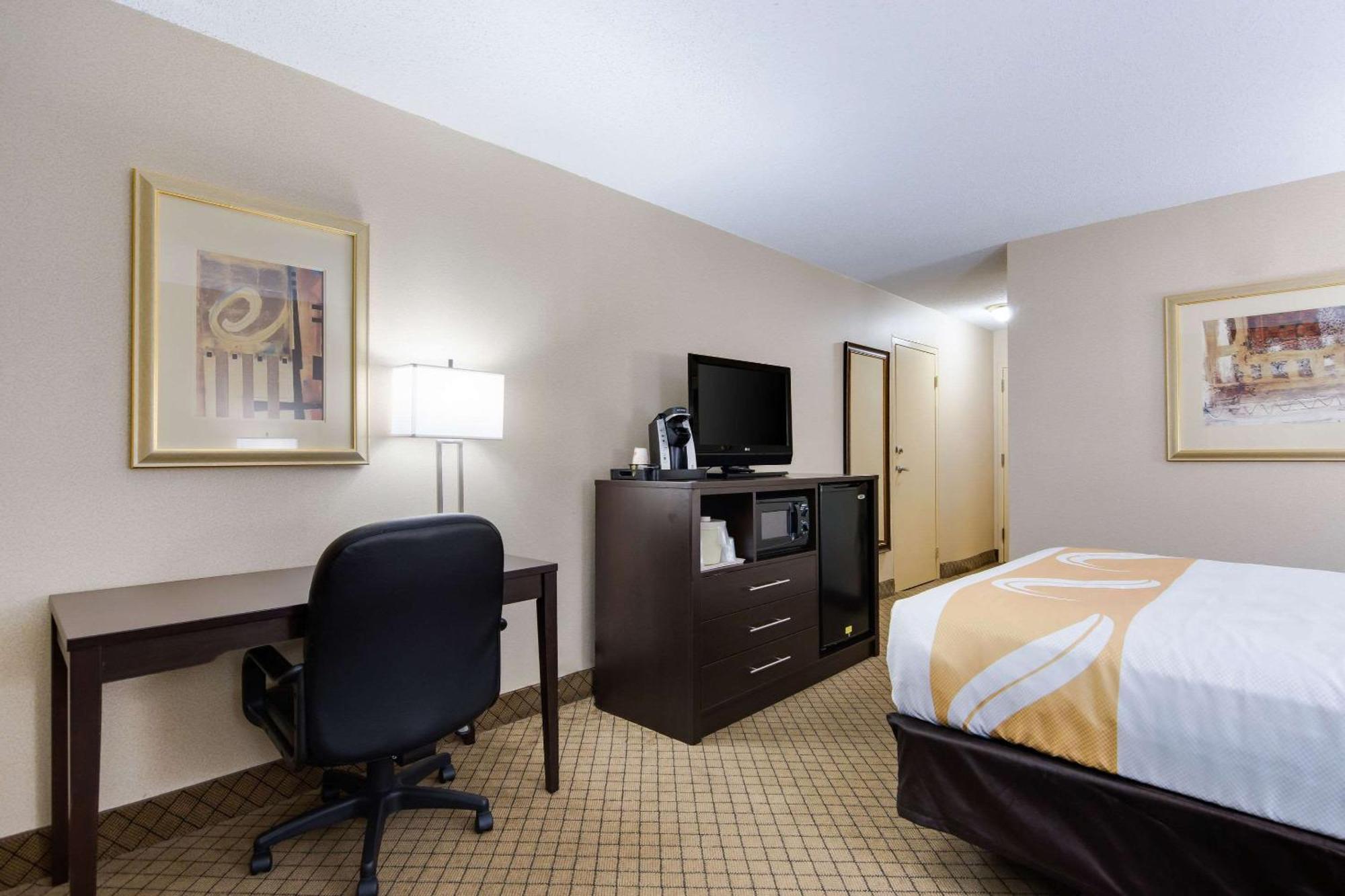 Quality Inn Oneonta Cooperstown Area Exterior photo